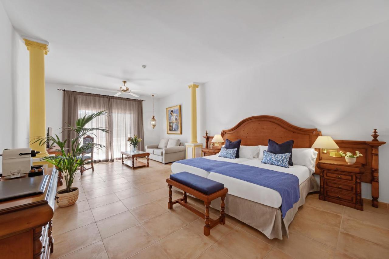 La Moraleja The Quiet Hotel - Adults Only Cala de Sant Vicenc Extérieur photo