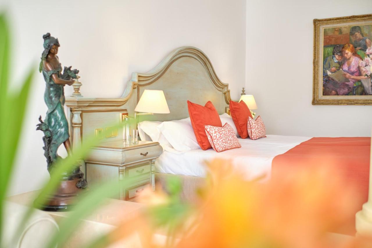 La Moraleja The Quiet Hotel - Adults Only Cala de Sant Vicenc Extérieur photo