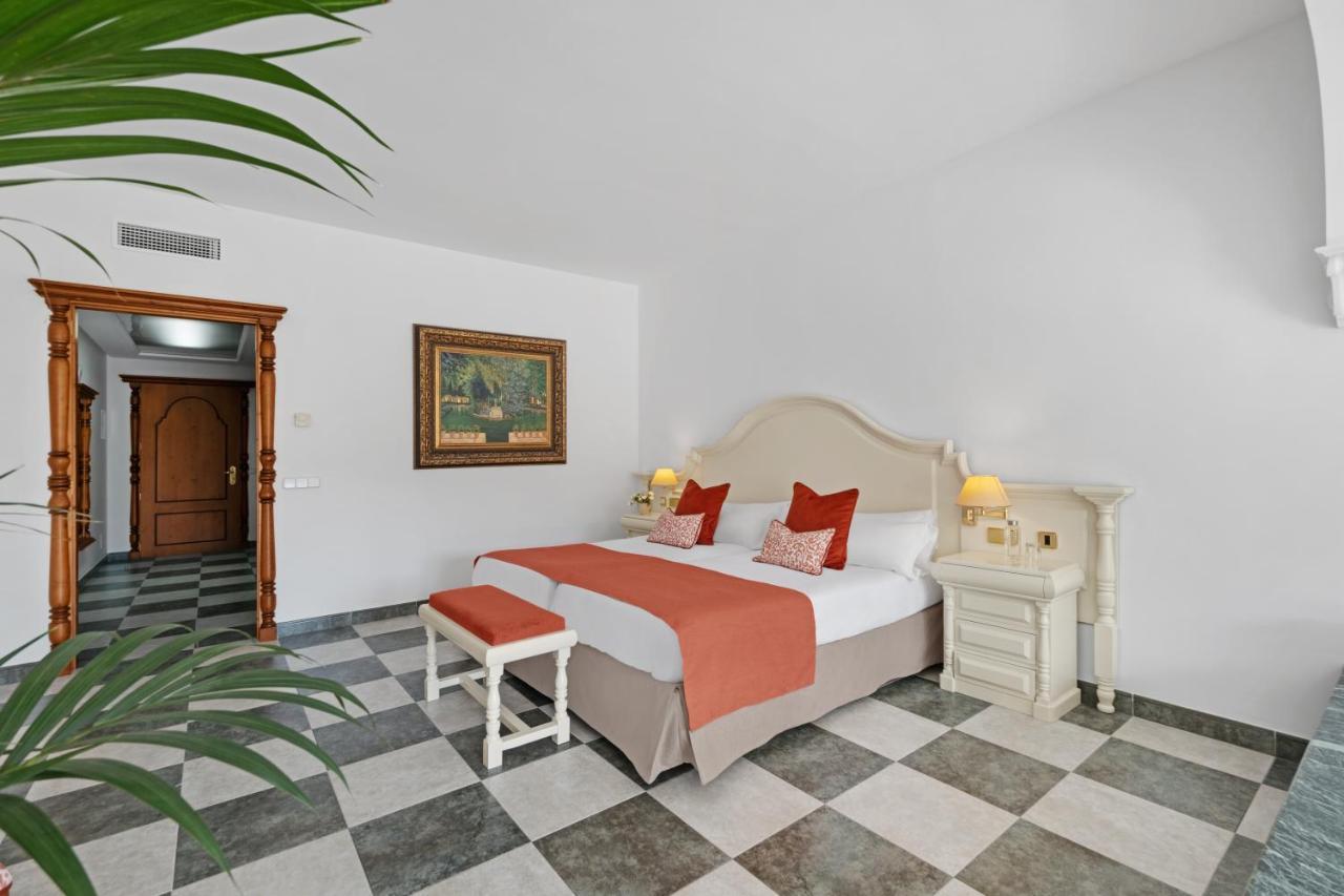 La Moraleja The Quiet Hotel - Adults Only Cala de Sant Vicenc Extérieur photo