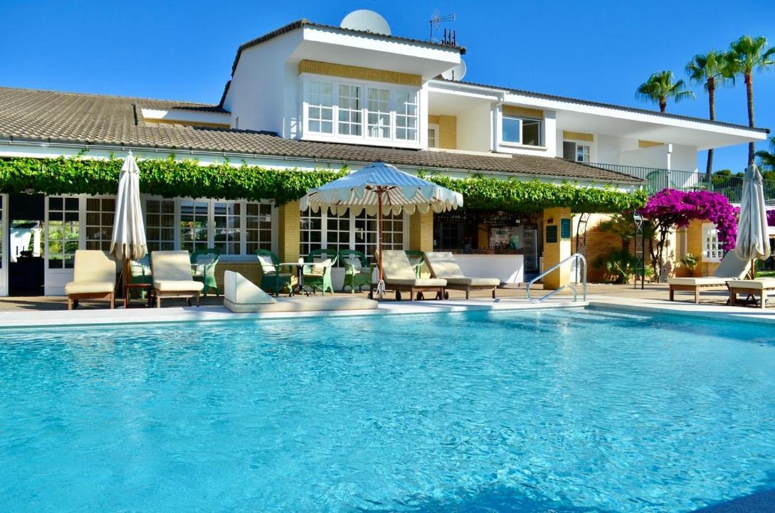 La Moraleja The Quiet Hotel - Adults Only Cala de Sant Vicenc Extérieur photo